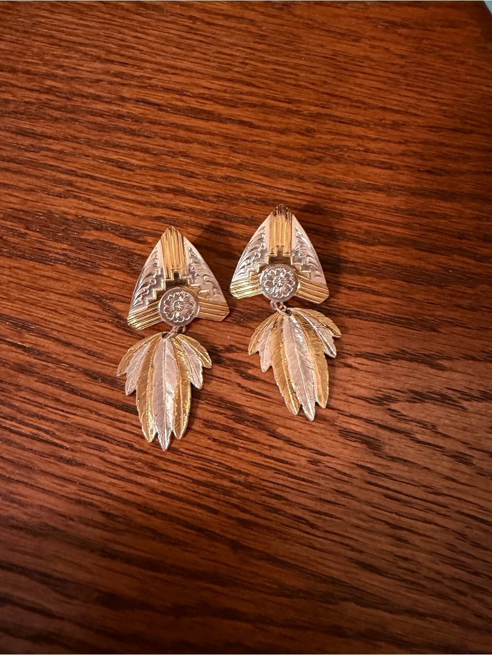 Vintage Gold-Tone Leaf Drop Earrings - Women Jewelry